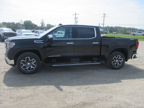 New 2026 GMC Sierra 1500 SLT w/ SLT Premium Plus Package AWD/4WD image 11