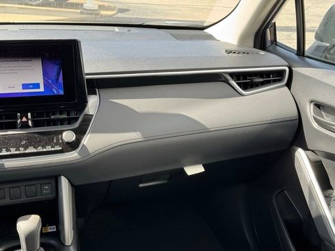 Used 2023 Toyota Corolla Cross LE w/ Moonroof Package FWD image 20