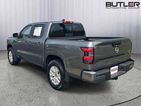 Used 2024 Nissan Frontier SV w/ SV Convenience Package image 4