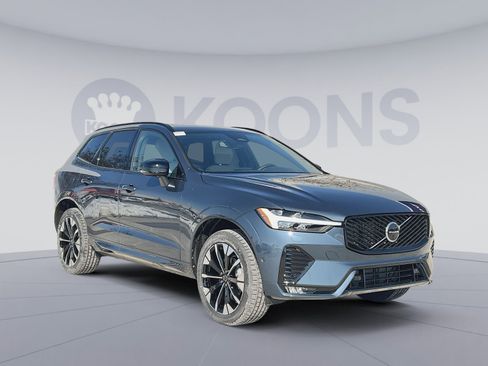 New 2026 Volvo XC60 B5 Plus w/ Protection Package Premier AWD/4WD image 10