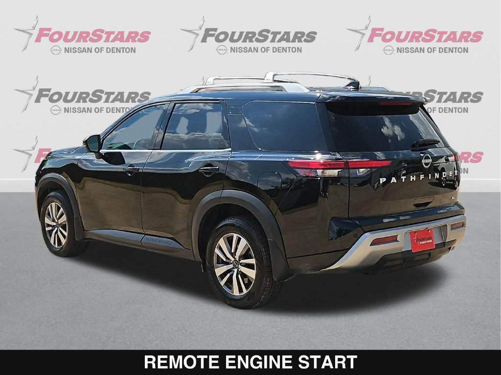 Used 2025 Nissan Pathfinder SL FWD image 7