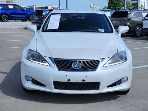 Used 2013 Lexus IS 250C w/ Luxury Pkg RWD image 2