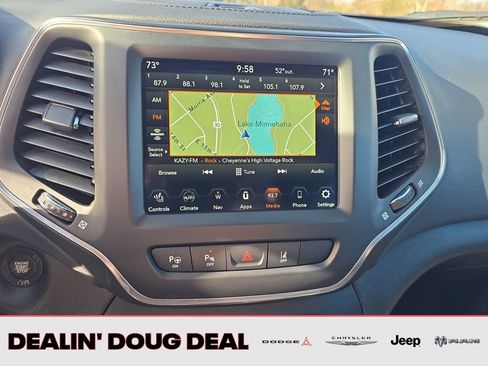 Used 2023 Jeep Cherokee Altitude Lux AWD/4WD image 19