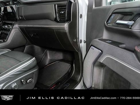 Used 2024 GMC Sierra 2500 AT4X AWD/4WD image 25