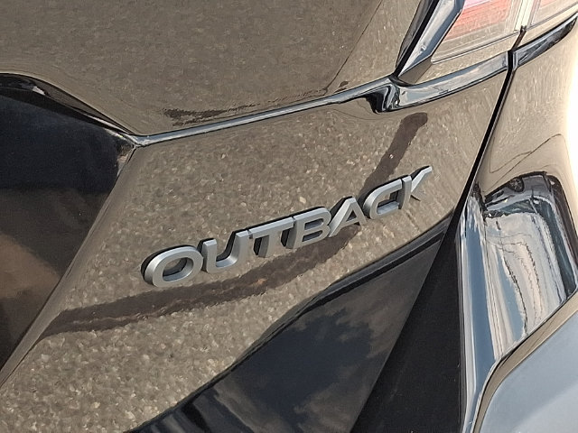 Used 2025 Subaru Outback Onyx Edition AWD/4WD image 32