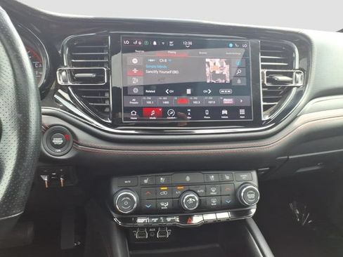Used 2024 Dodge Durango GT AWD/4WD image 22