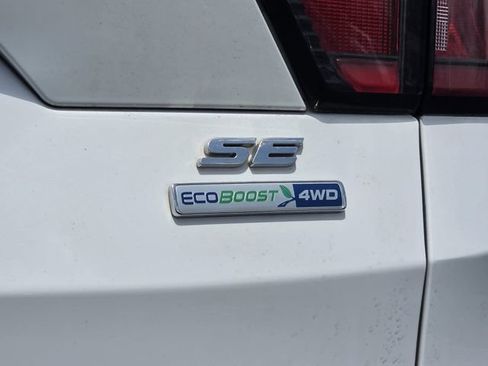 Used 2017 Ford Escape SE AWD/4WD image 30