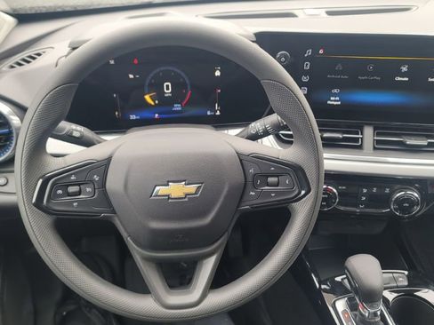 New 2026 Chevrolet Trax LT image 20