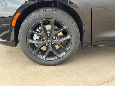 New 2026 Chrysler Pacifica Select w/ S Appearance Package image 24