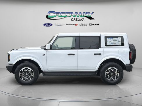 New 2026 Ford Bronco Outer Banks AWD/4WD image 4