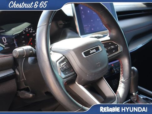 Used 2022 Jeep Compass Trailhawk w/ Trailhawk Convenience Group AWD/4WD image 25