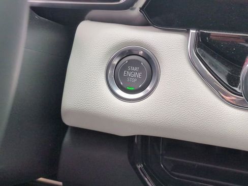 New 2026 GMC Canyon AT4X w/ AT4X AEV Edition AWD/4WD image 17