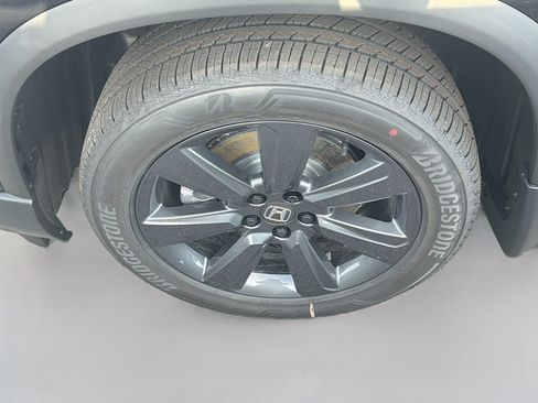 New 2026 Honda Pilot Sport image 27