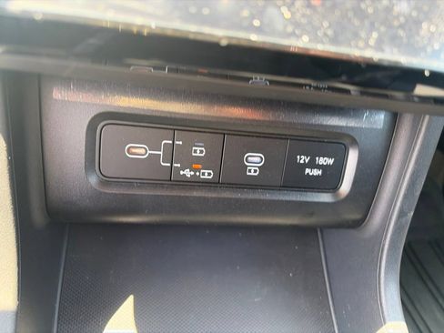 Used 2025 Hyundai Tucson Limited AWD/4WD image 19