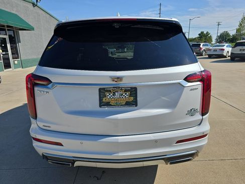 Used 2020 Cadillac XT6 Premium Luxury w/ Platinum Package AWD/4WD image 4
