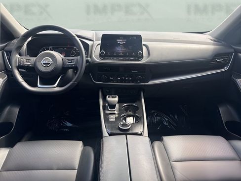 Used 2024 Nissan Rogue SV w/ SV Premium Package AWD/4WD image 12