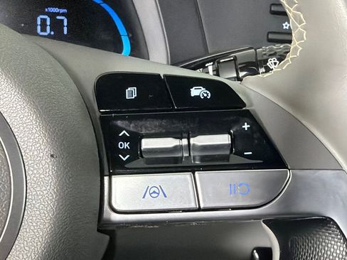 Used 2025 Hyundai Elantra Sport FWD image 25