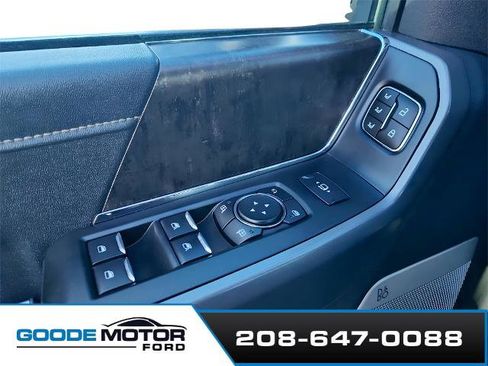 Certified 2023 Ford F250 Lariat w/ Chrome Package image 17