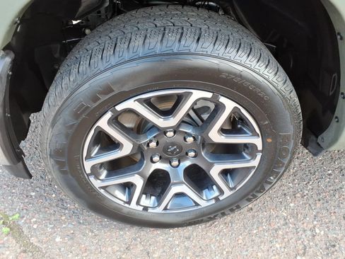 Used 2026 RAM 1500 Laramie AWD/4WD image 10