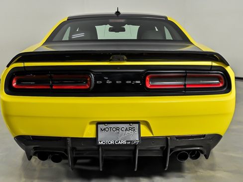 Used 2022 Dodge Challenger SRT Hellcat Redeye RWD image 9