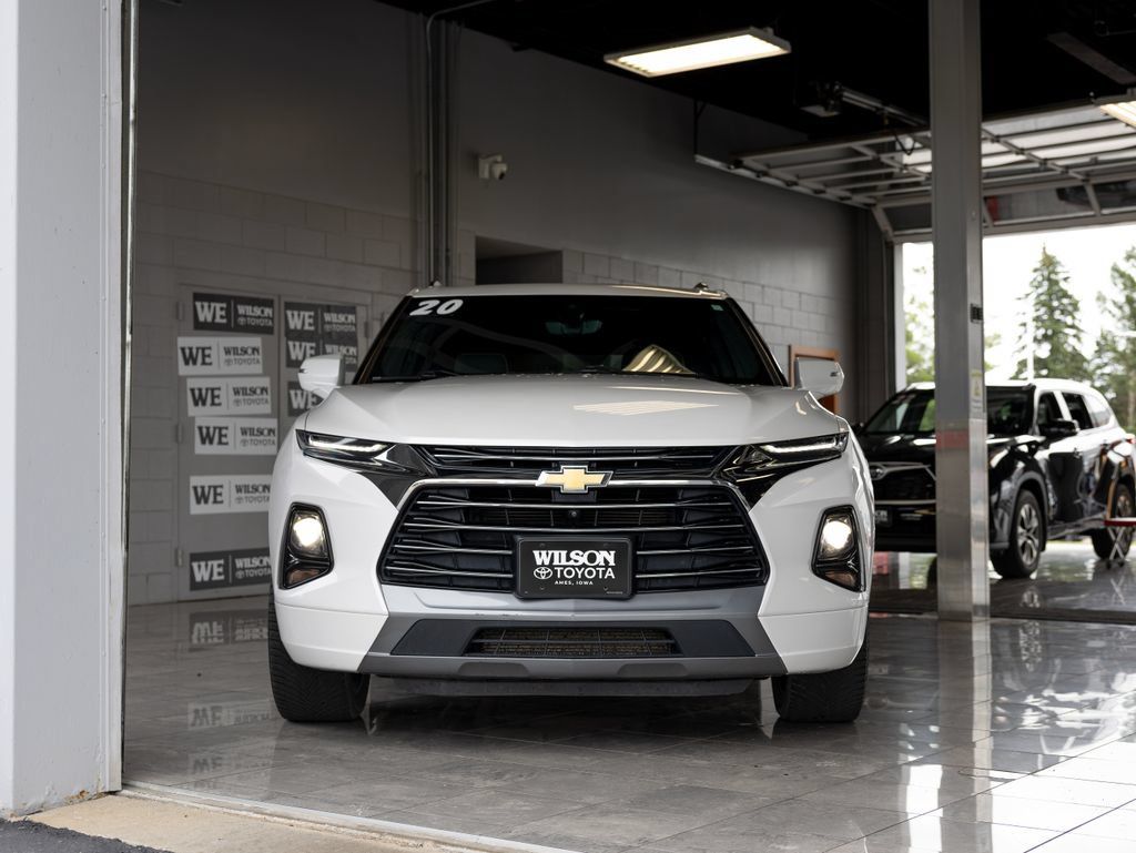 Used 2020 Chevrolet Blazer Premier w/ Driver Confidence II Package FWD image 3