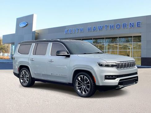 Used 2024 Jeep Grand Wagoneer Series III w/ Rear Seat Video Group 1 AWD/4WD image 1