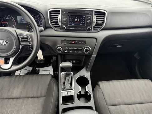 Used 2019 Kia Sportage LX image 11