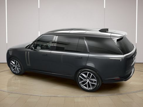Used 2025 Land Rover Range Rover Long Wheelbase SE AWD/4WD image 33