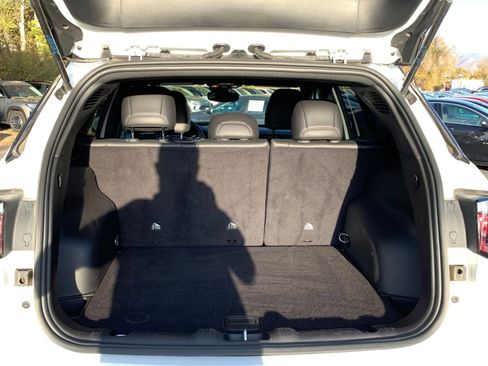 Used 2025 Jeep Compass Trailhawk image 30