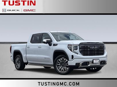 New 2026 GMC Sierra 1500 Denali Ultimate w/ LPO, Black Badging Package