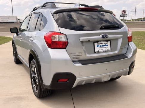 Used 2017 Subaru Crosstrek 2.0i Limited AWD/4WD image 5