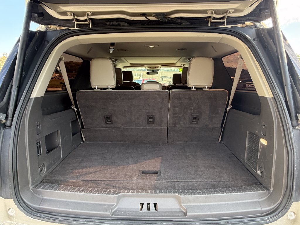 Used 2018 Ford Expedition Max XLT w/ Equipment Group 202A AWD/4WD image 11