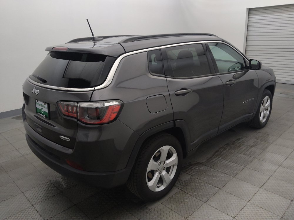 Used 2021 Jeep Compass Latitude FWD image 9