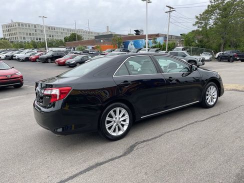 Used 2012 Toyota Camry XLE FWD image 8