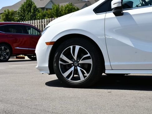 Used 2021 Honda Odyssey Touring image 15