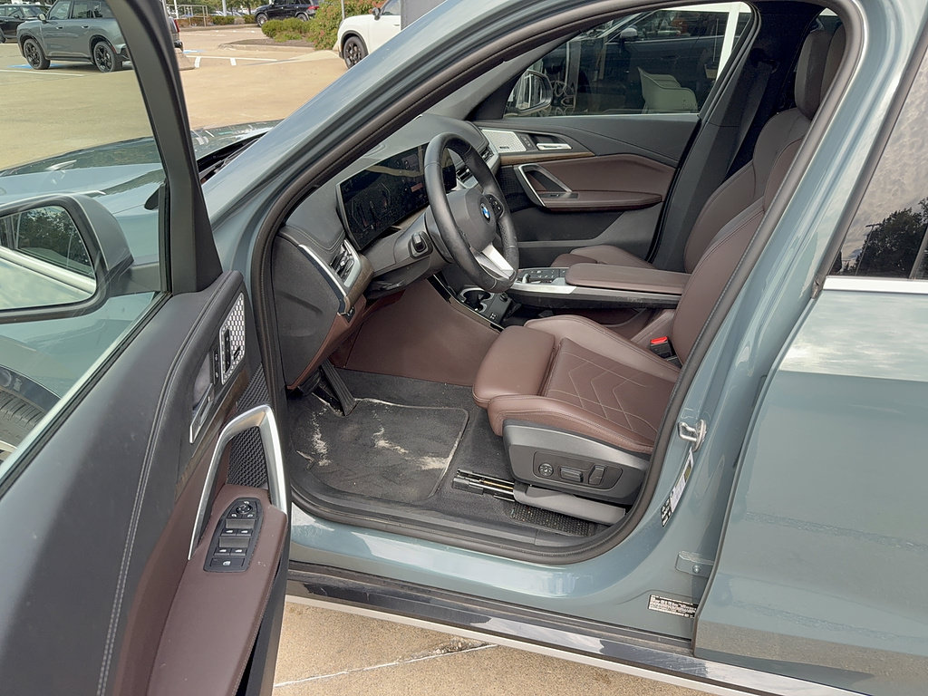 Used 2024 BMW X1 xDrive28i w/ Premium Package AWD/4WD image 5