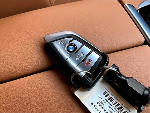 Used 2023 BMW X5 xDrive40i image 14