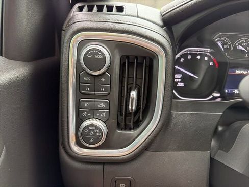 Used 2021 GMC Sierra 1500 Elevation w/ Preferred Package AWD/4WD image 17
