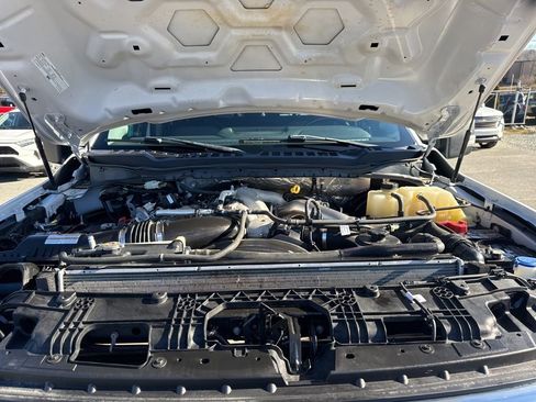 Used 2023 Ford F250 Lariat w/ FX4 Off-Road Package image 38