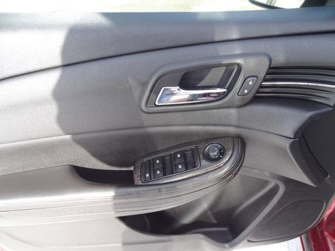 Used 2015 Chevrolet Malibu LT image 14