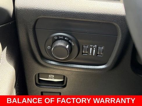 Used 2025 Jeep Grand Cherokee Laredo X w/ Luxury Tech Group I RWD image 20