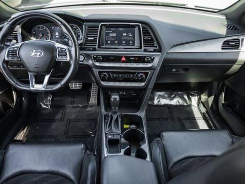 Used 2018 Hyundai Sonata Sport image 4
