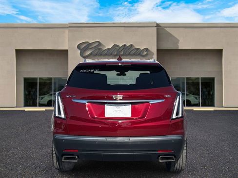Used 2018 Cadillac XT5 Premium Luxury image 4