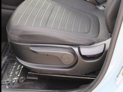 Used 2024 Hyundai Santa Cruz SE AWD/4WD image 14