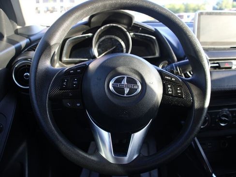 Used 2016 Scion iA FWD image 18