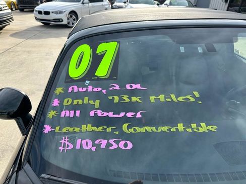 Used 2007 MAZDA MX-5 Miata Touring image 2