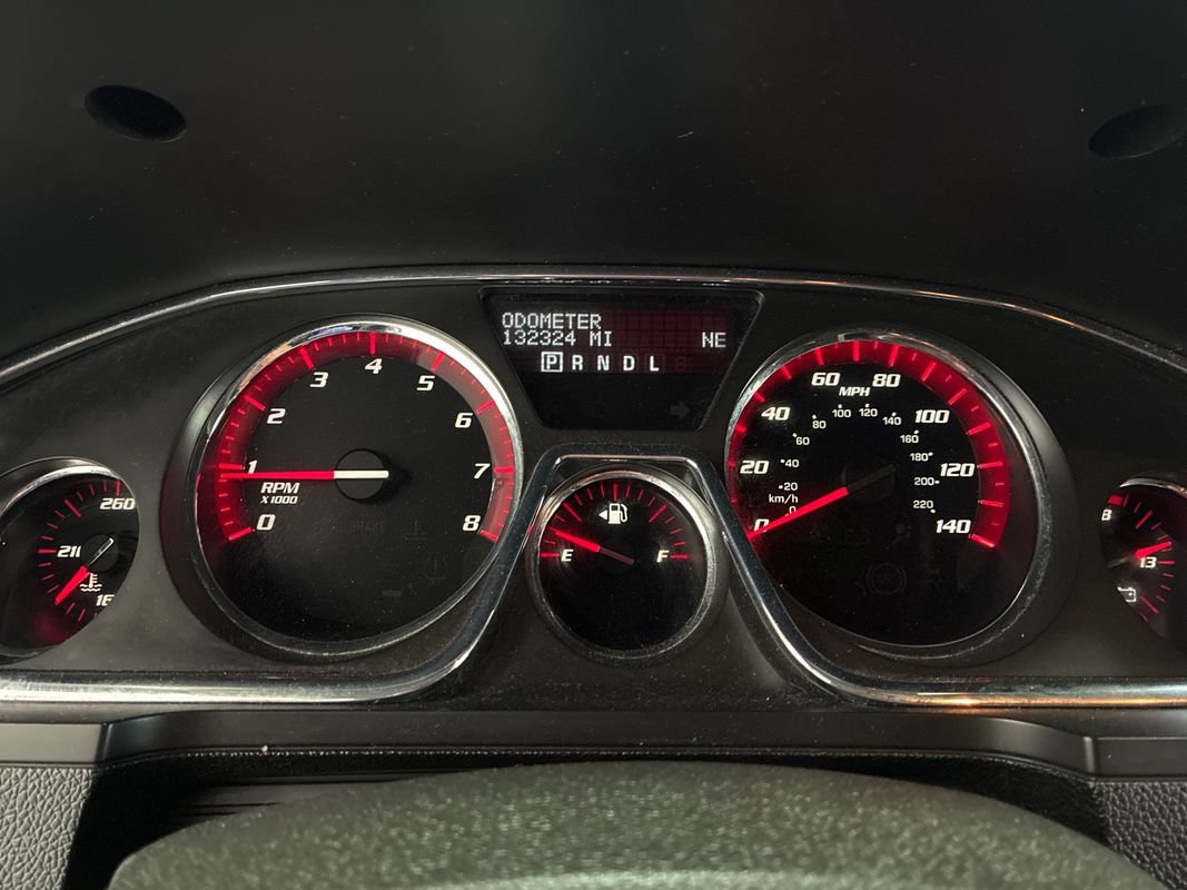 Used 2015 GMC Acadia SLE AWD/4WD image 14
