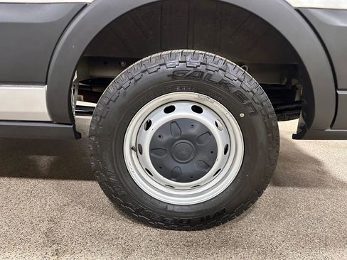 Used 2019 Ford Transit 350 XL image 48