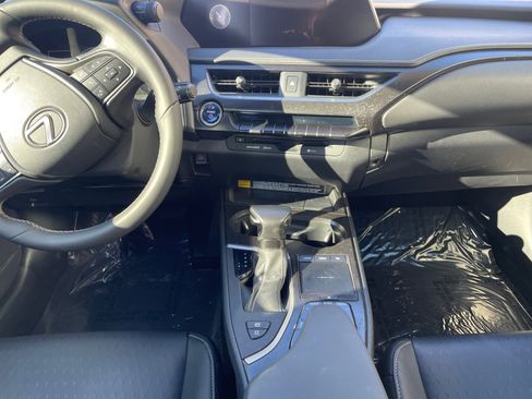 Used 2021 Lexus UX 250h UX 250h w/ Accessory Package (Z2) image 15
