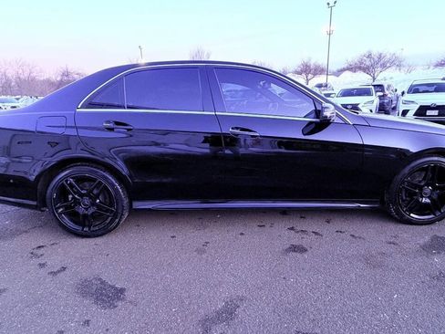 Used 2016 Mercedes-Benz E 350 4MATIC Sedan image 9